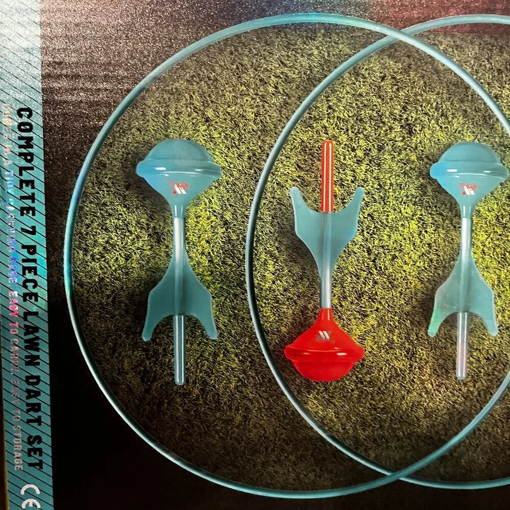 Glow in the Dark Lawn Darts (new)‎ / 7 piece set / new (k/x)